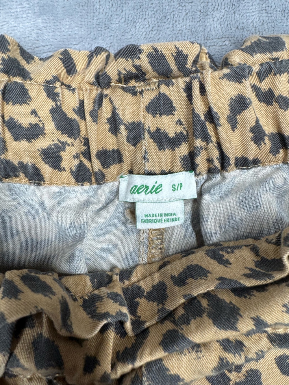 Aerie Leopard Print Elastic Waist Flowy Shorts with Pockets - Picture 6 of 8